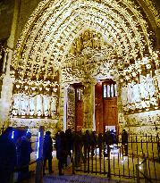 Vespers mass in the Notre-Dame Cathedral - Paris