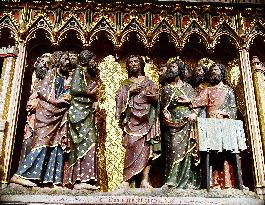 Vespers mass in the Notre-Dame Cathedral - Paris