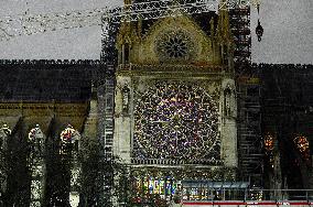 Vespers mass in the Notre-Dame Cathedral - Paris