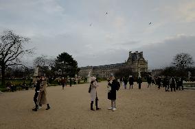 Daily Life In Paris