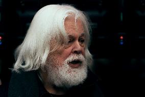 Paul Watson during a Press Conference - Paris AJ