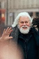 Paul Watson during a Press Conference - Paris AJ