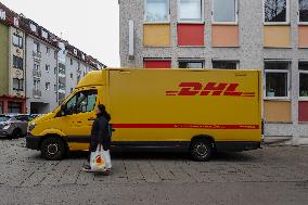 DHL Parcel Delivery