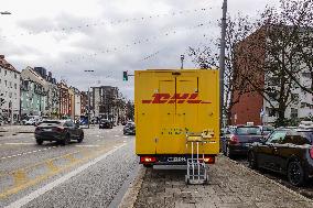 DHL Parcel Delivery