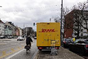 DHL Parcel Delivery