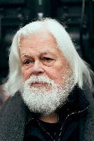 Paul Watson during a Press Conference - Paris AJ