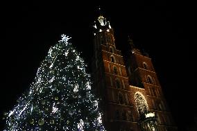 The Most Beautiful Christmas Tree In The World In Krakow