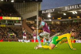 Norwich City FC v Burnley FC - Sky Bet Championship