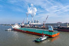 World's Largest Load Carrying Capacity of Self-propelled Deck Ship