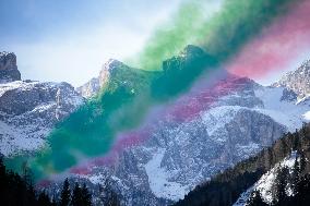 Frecce Tricolori Performs At AUDI FIS Ski World Cup - Italy