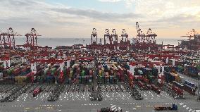 Shanghai Port Container Annual Throughput Exceeded 50 Million TEU