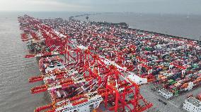 Shanghai Port Container Annual Throughput Exceeded 50 Million TEU