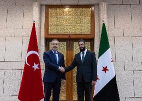 Turkish FM Hakan Fidan meets HTS Leader Ahmed al-Sharaa - Damascus