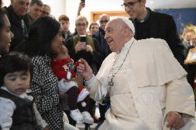 Pope Francis Visits Children Of Santa Marta Dispensary - Vatican