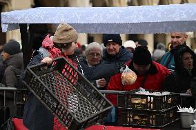 Annual Christmas Food Handout For People In Need In Krakow