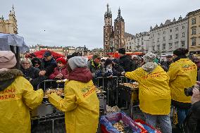 Annual Christmas Food Handout For People In Need In Krakow