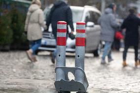 Anti Terrorism Security Barrier In Cologne Christmas Market