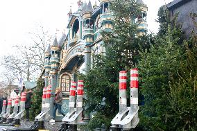 Anti Terrorism Security Barrier In Cologne Christmas Market