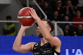 BASKET - Serie A - Dolomiti Energia Trentino vs Virtus Segafredo Bologna