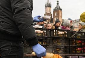 Annual Christmas Food Handout For People In Need In Krakow