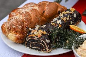 Annual Christmas Food Handout For People In Need In Krakow