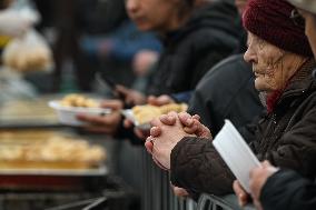 Annual Christmas Food Handout For People In Need In Krakow