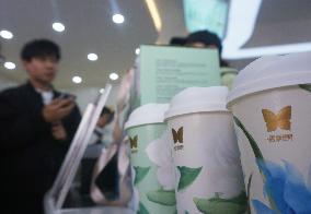 Xiangpiaopiao's First Offline Milk Tea Store in Hangzhou