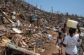 Residents Struggle To Recover After Cyclone Chido - Mayottte