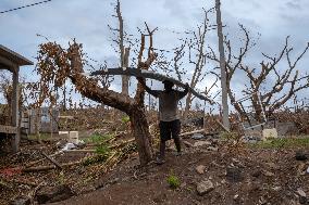 Residents Struggle To Recover After Cyclone Chido - Mayottte