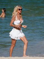 Victoria Silvstedt Enjoying The Sun In St Barths