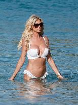 Victoria Silvstedt Enjoying The Sun In St Barths