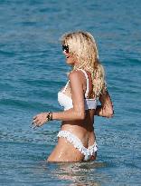 Victoria Silvstedt Enjoying The Sun In St Barths