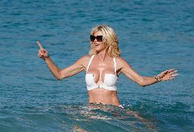 Victoria Silvstedt Enjoying The Sun In St Barths