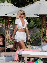 Victoria Silvstedt Enjoying The Sun In St Barths