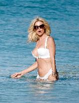 Victoria Silvstedt Enjoying The Sun In St Barths