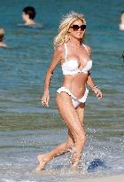 Victoria Silvstedt Enjoying The Sun In St Barths