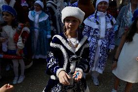 Russian Parade Of Ded Moroz And Snegurachkas On Christmas Eve In Mexico