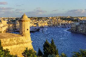 Daily Life in Valletta, Malta