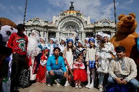 Russian Parade Of Ded Moroz And Snegurachkas On Christmas Eve In Mexico