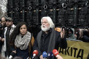 Paul Watson Celebrates Freedom With Supporters - Paris