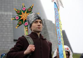 Carollers in Kyiv