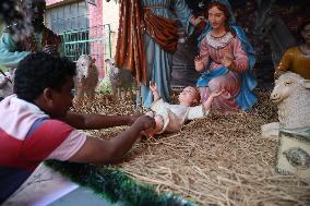 Christmas Preparation In Kolkata, India - 23 Dec 2024