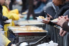 28 Christmas Eve For The Homeless And Needy In Krakow