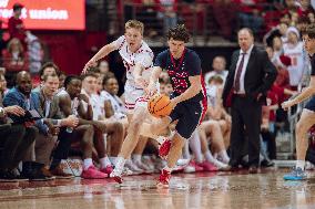 Wisconsin Badgers Vs. Detroit Mercy Titans