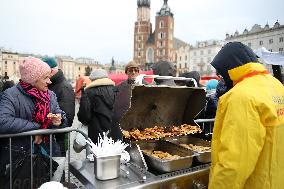 28 Christmas Eve For The Homeless And Needy In Krakow