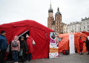 28 Christmas Eve For The Homeless And Needy In Krakow