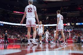 Wisconsin Badgers Vs. Detroit Mercy Titans