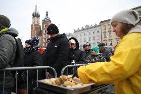 28 Christmas Eve For The Homeless And Needy In Krakow