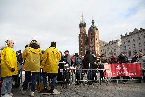 28 Christmas Eve For The Homeless And Needy In Krakow