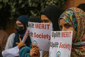 Protest Against The Reservation Policy In Srinagar